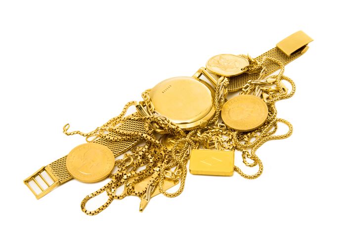 Fotografía lote joyas oro - Educacion financiera sobre empeño joyas España